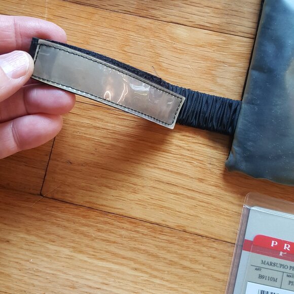 Men's vintage 1999 Prada bicep bag *rare* - Picture 9 of 10